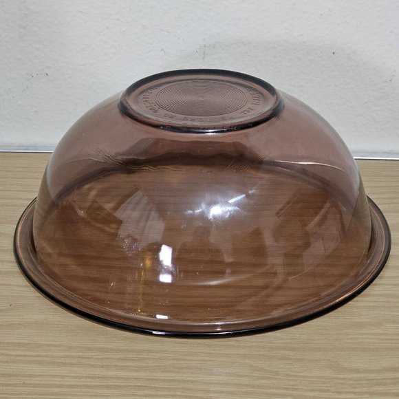 Pyrex Originals Amythest Glass Nesting Mixing Bowl 2.5qt Made in USA - Picture 4 of 9